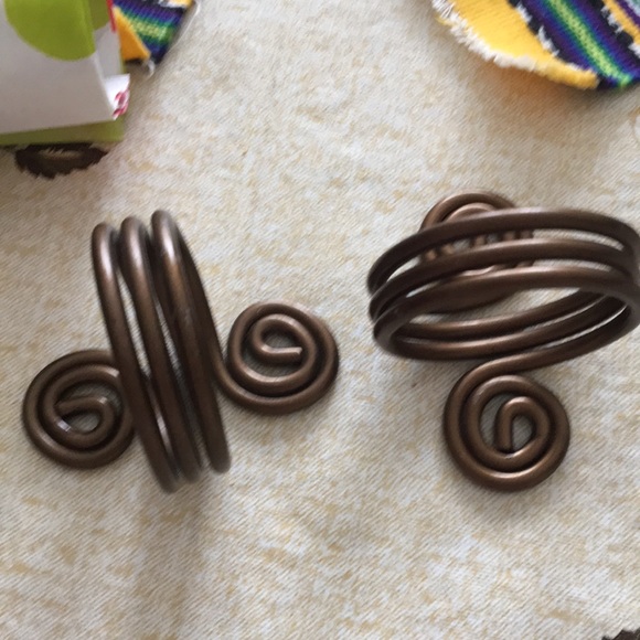 Metal napkins rings - Picture 4 of 8